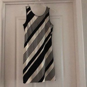 Black and white sleeveless mini dress!